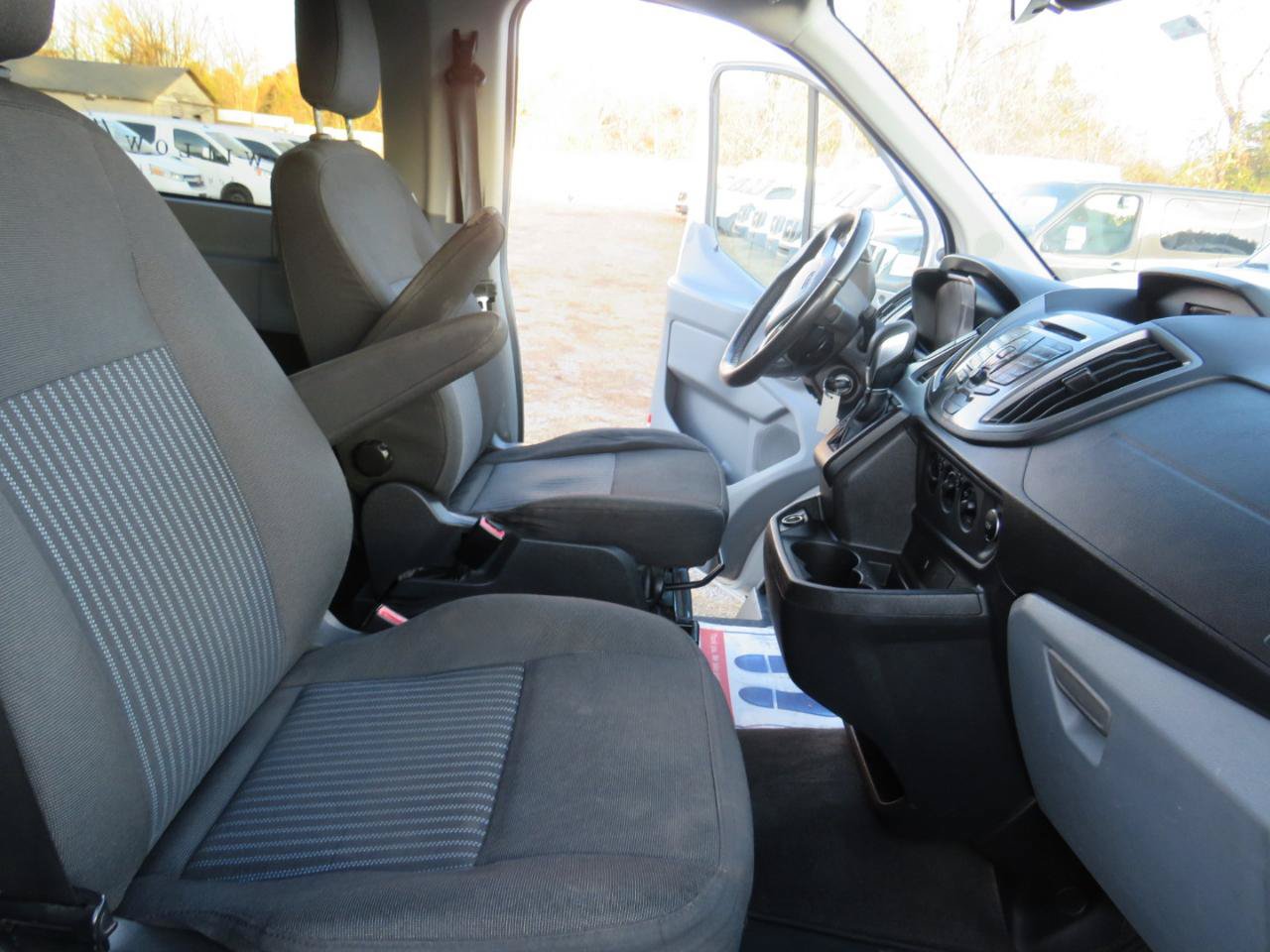 Used 2017 Ford Transit 350 XLT RWD image 20