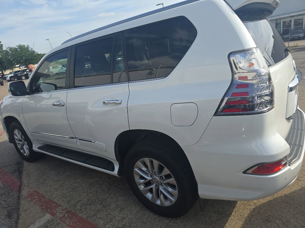 Used 2019 Lexus GX 460 Premium AWD/4WD image 7