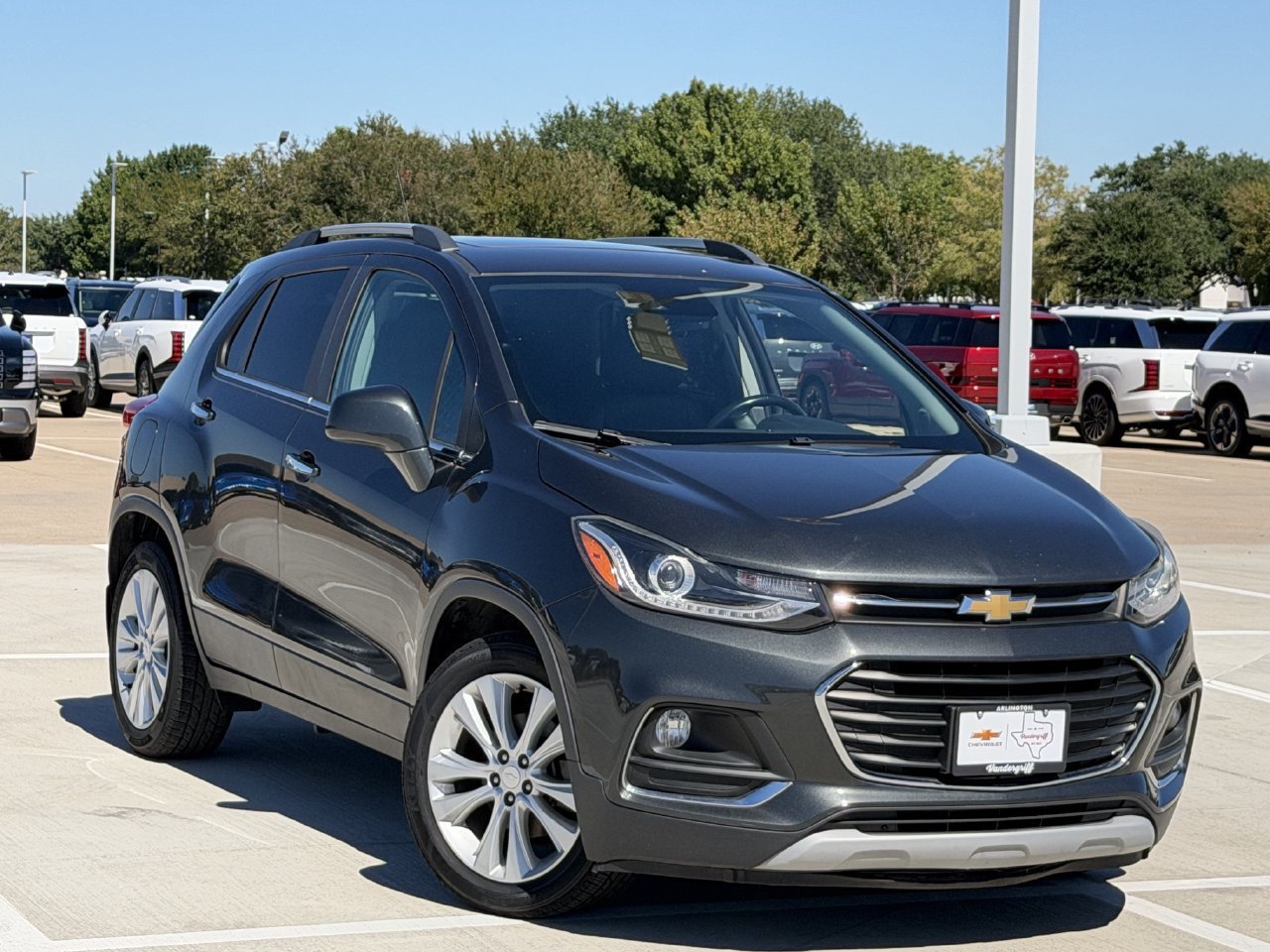 Used 2020 Chevrolet Trax Premier w/ LPO, Protection Package FWD image 2