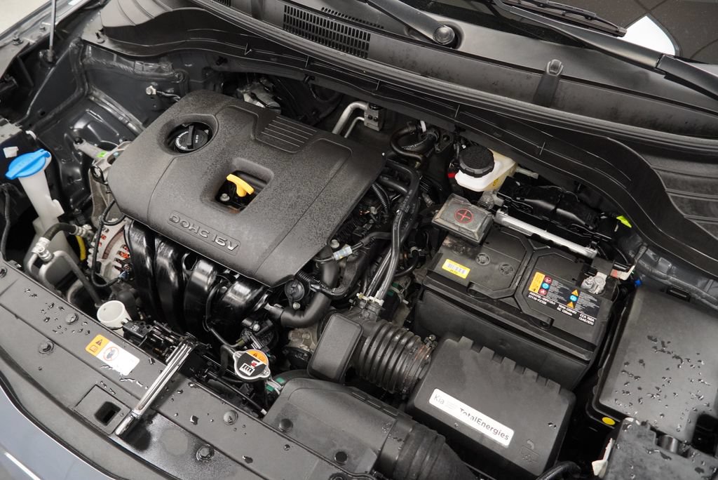 Used 2025 Kia Soul LX w/ LX Technology Package FWD image 42