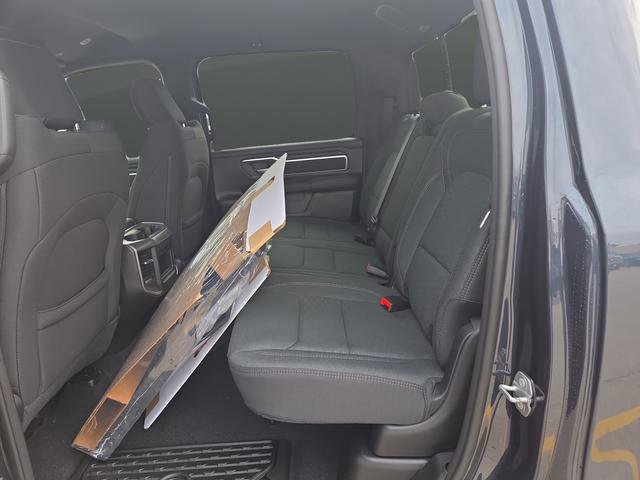 New 2026 RAM 1500 4x4 Crew Cab image 33