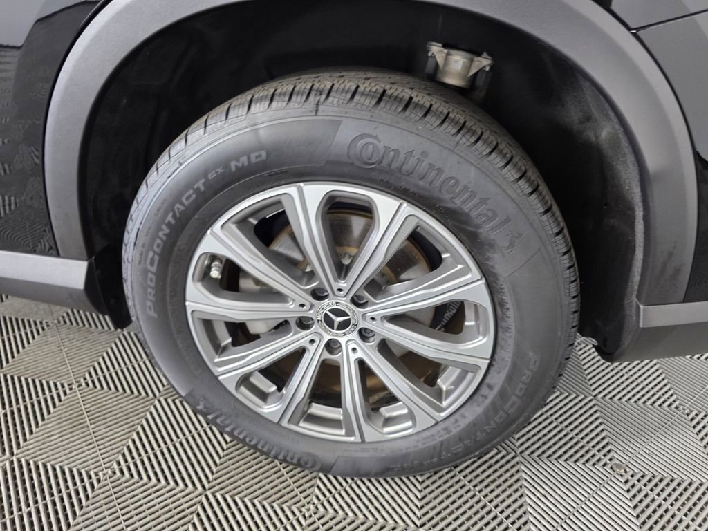 Certified 2025 Mercedes-Benz GLC 300 image 16