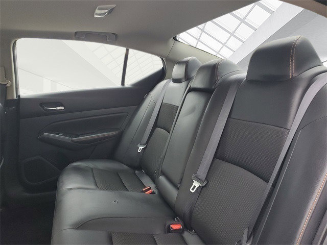 Used 2021 Nissan Altima 2.5 SR w/ SR Premium Package image 13