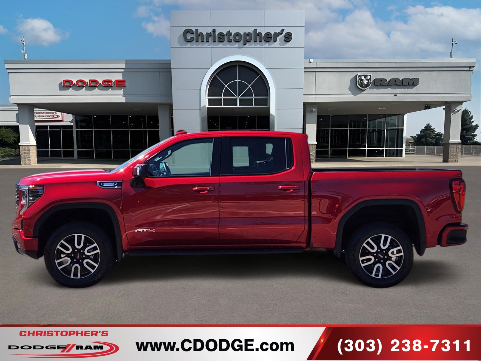 Used 2025 GMC Sierra 1500 AT4 w/ AT4 Premium Package AWD/4WD image 6