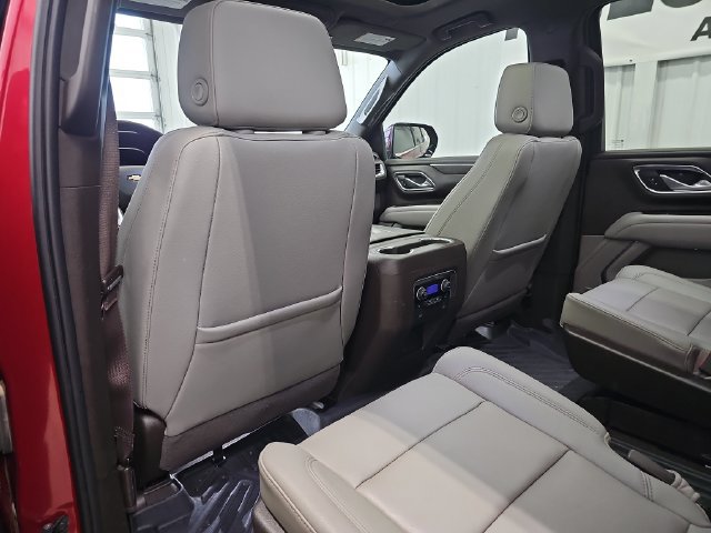 Used 2022 Chevrolet Tahoe LT w/ Luxury Package AWD/4WD image 35