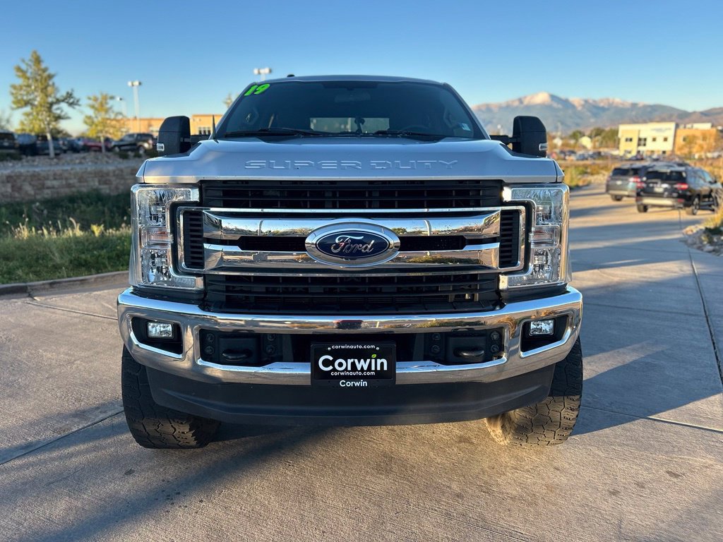 Used 2019 Ford F250 XLT w/ XLT Value Package AWD/4WD image 2