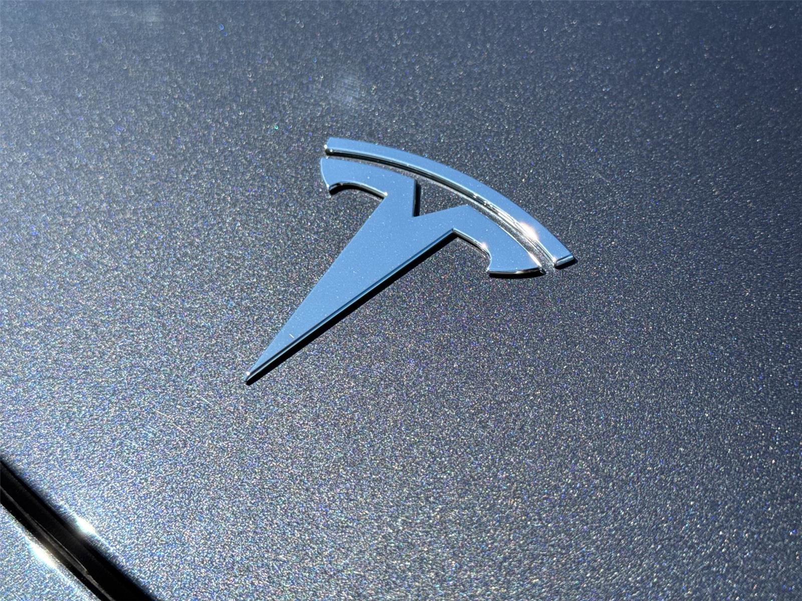 Used 2024 Tesla Model Y Long Range image 8