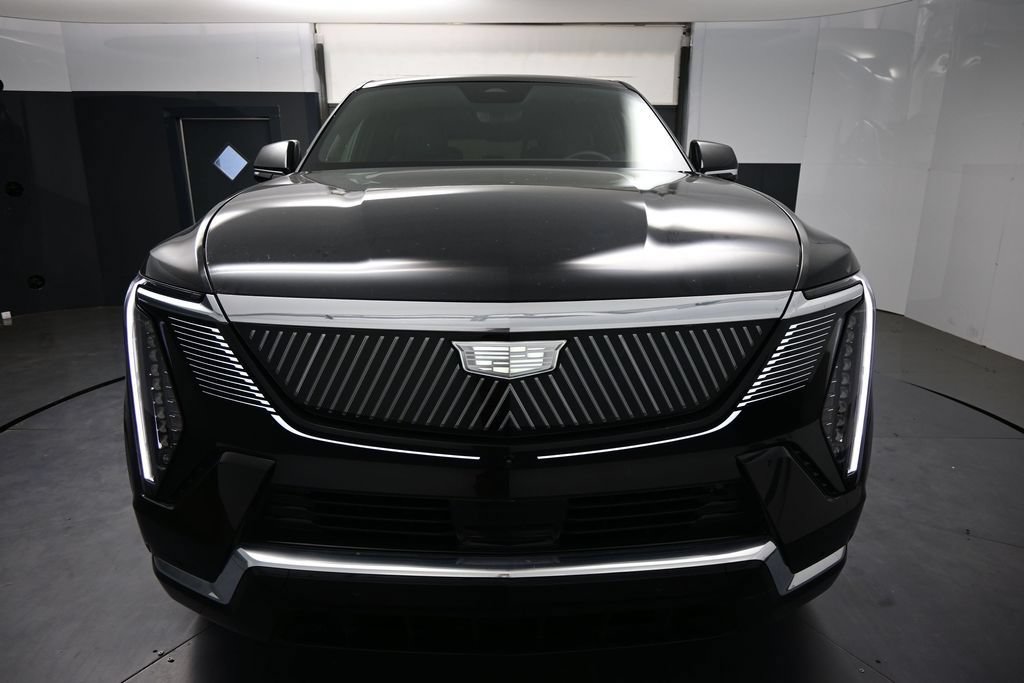 Used 2025 Cadillac Escalade IQ Luxury 2 w/ LPO, Premium Carpet Package AWD/4WD image 9