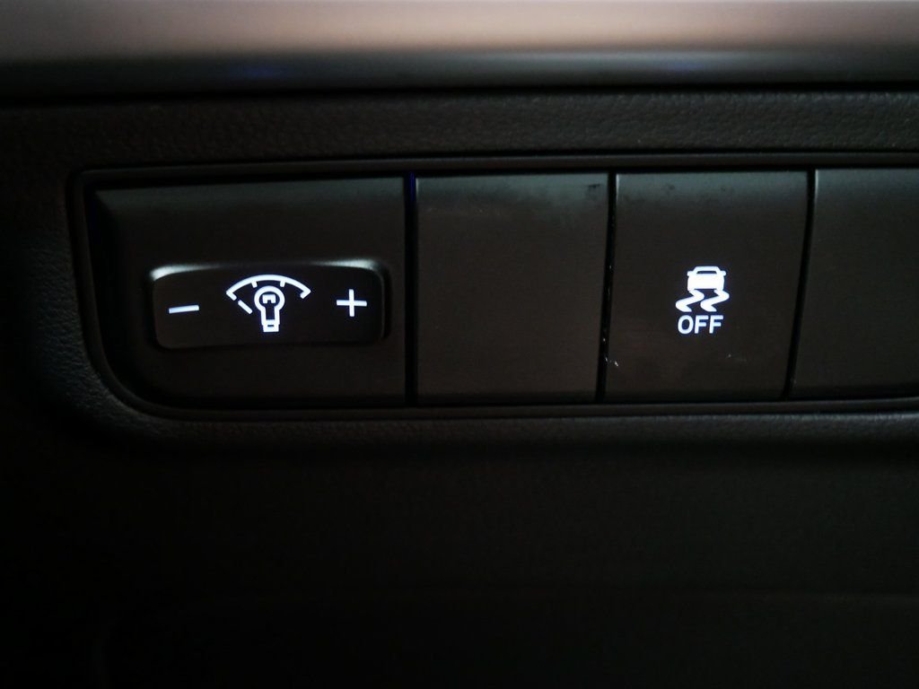 Certified 2025 Hyundai Tucson SE AWD/4WD image 29