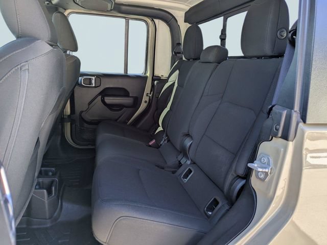Used 2022 Jeep Gladiator Sport AWD/4WD image 14