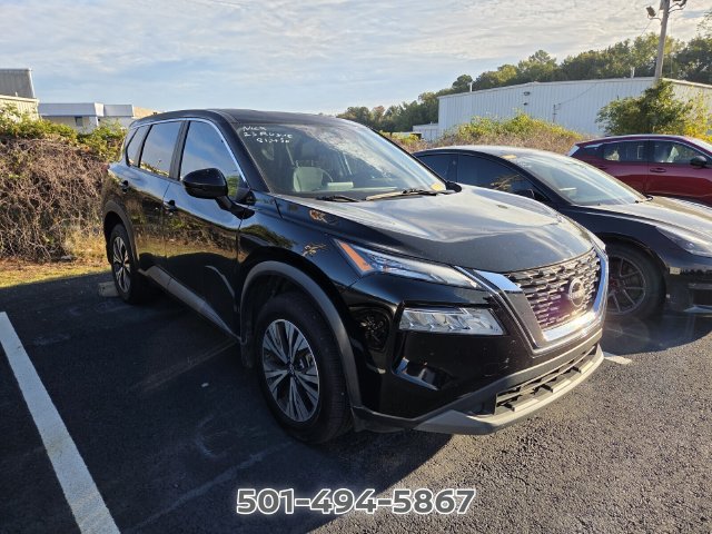 Used 2023 Nissan Rogue SV FWD image 3