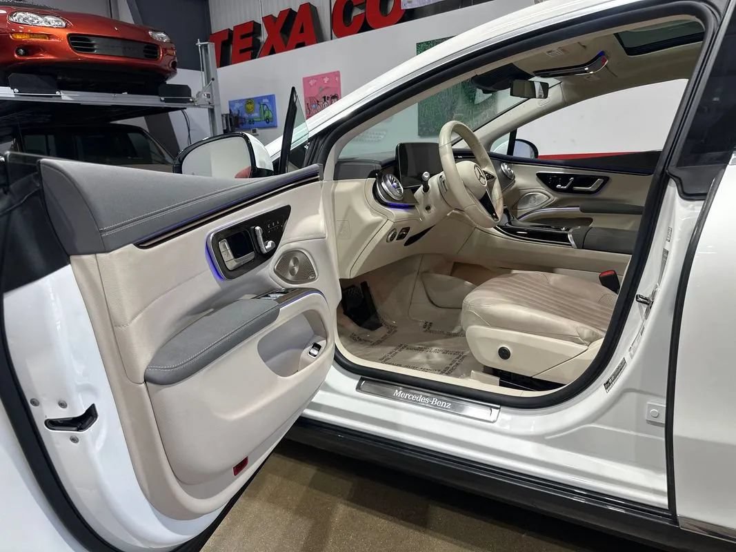 Used 2022 Mercedes-Benz EQS 450+ Sedan image 93