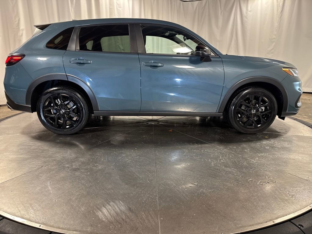 Used 2023 Honda HR-V Sport image 9