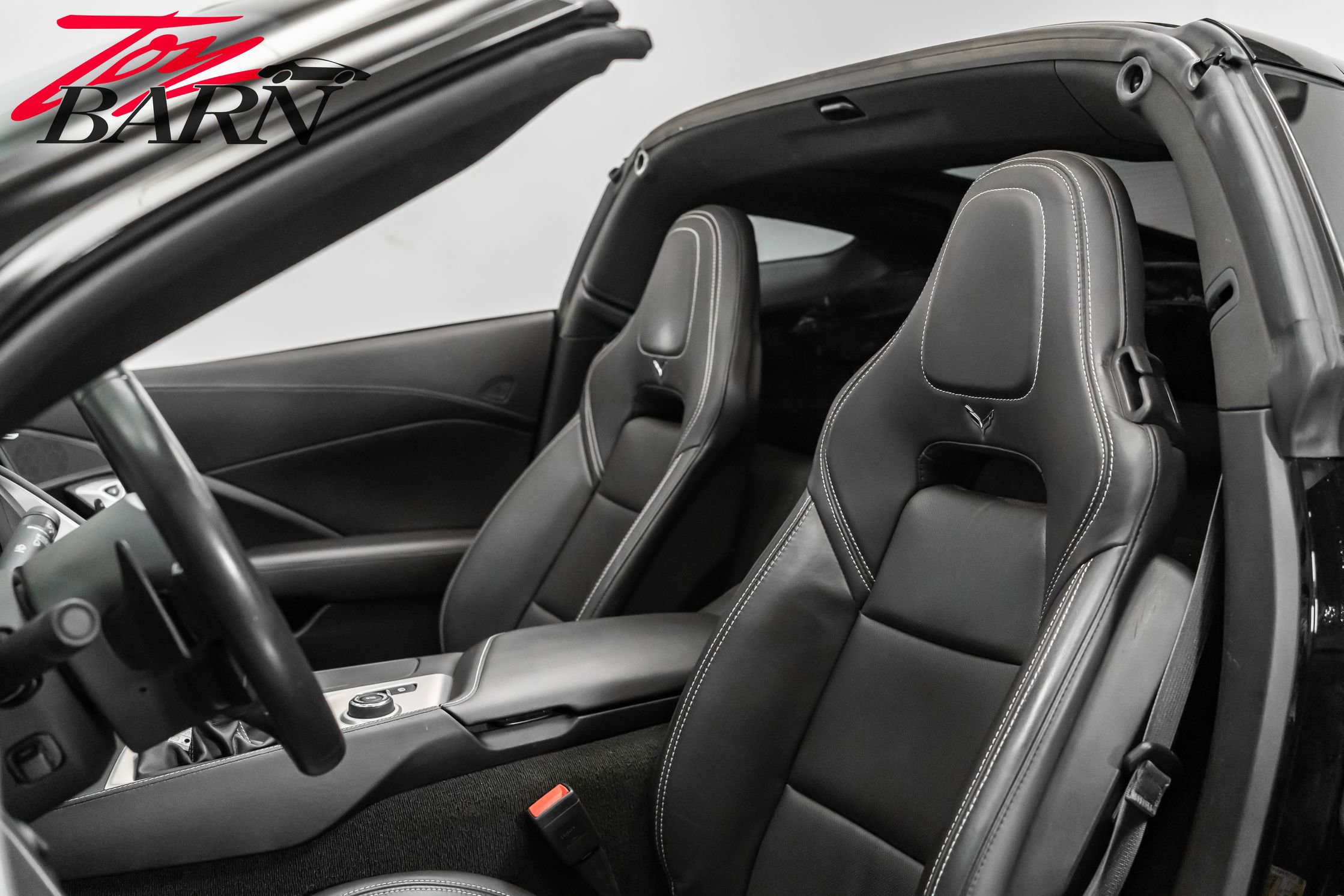 Used 2014 Chevrolet Corvette Z51 w/ 2LT Preferred Equipment Group image 32