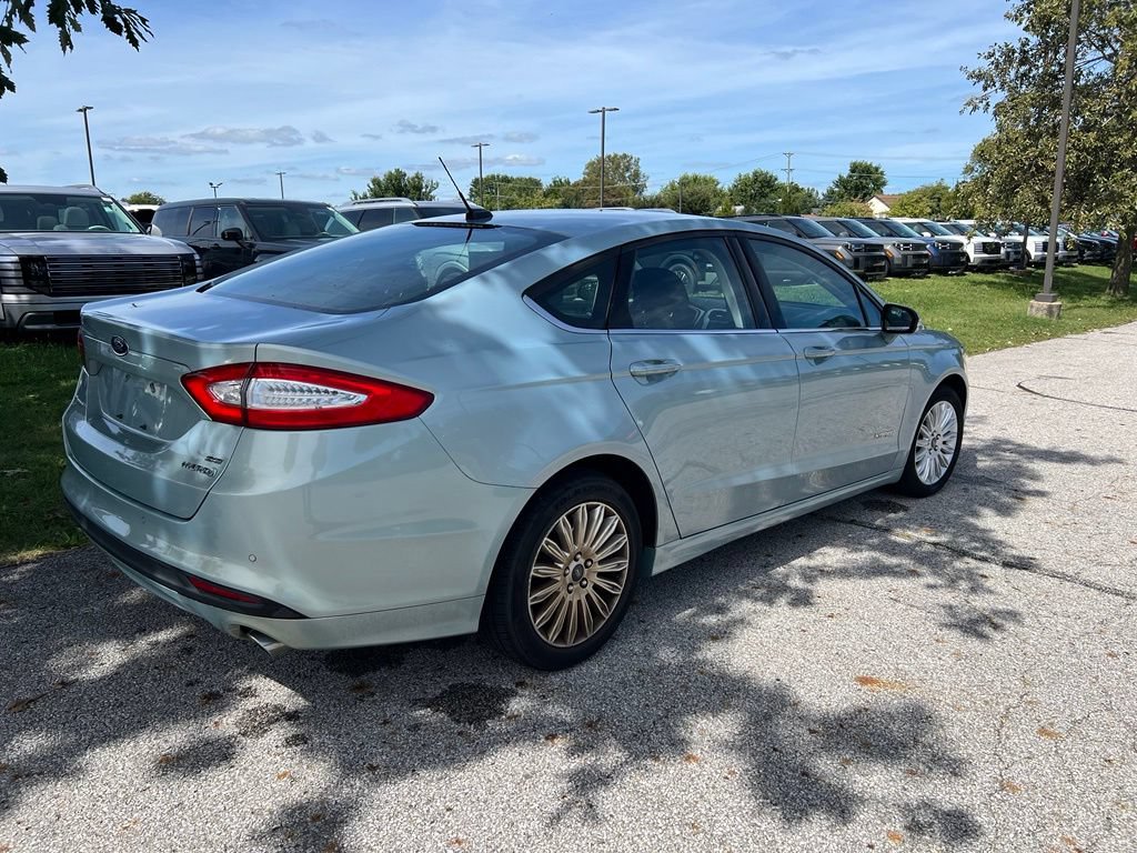 Used 2014 Ford Fusion SE FWD image 5