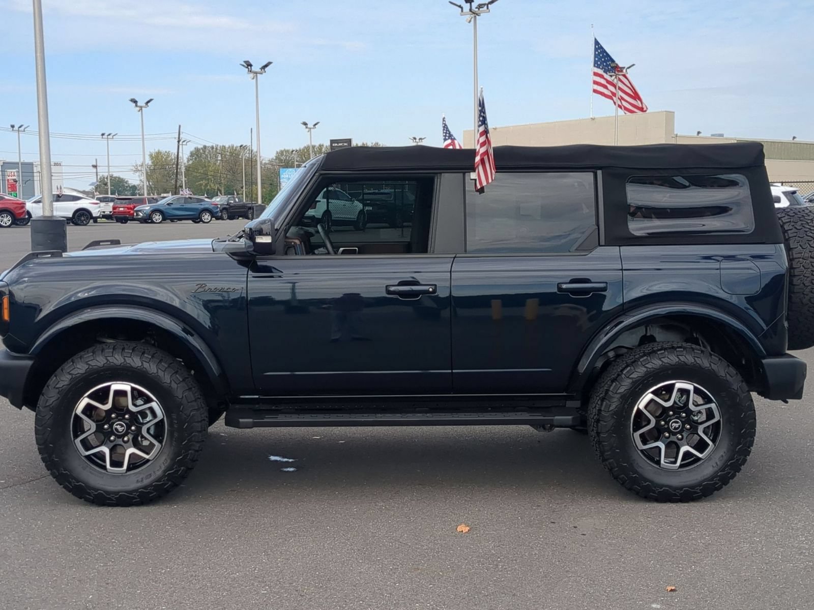 Used 2021 Ford Bronco Outer Banks AWD/4WD image 4