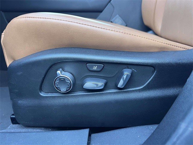 Certified 2024 Cadillac XT4 Sport image 19