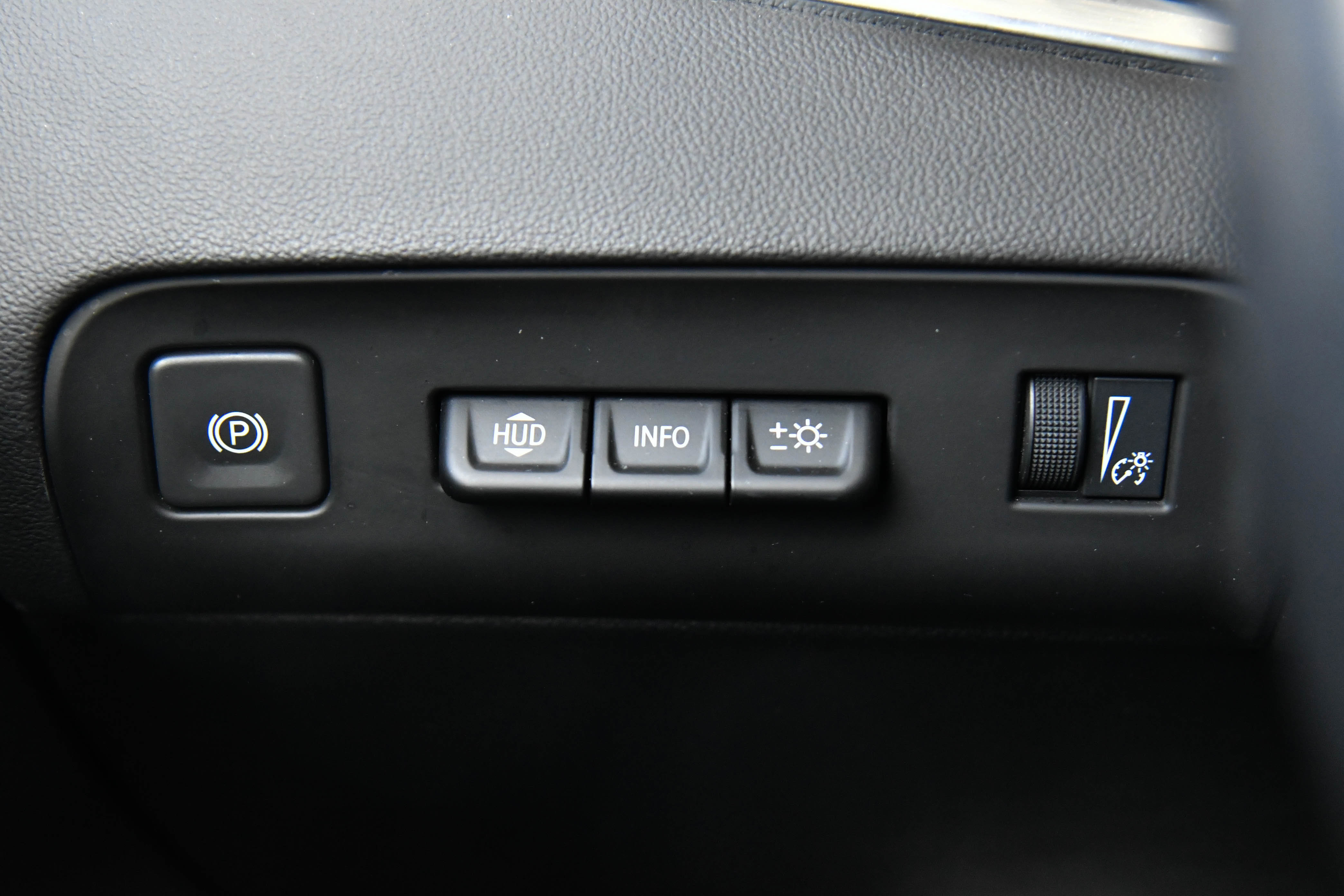 Used 2024 Buick Enclave Premium image 36