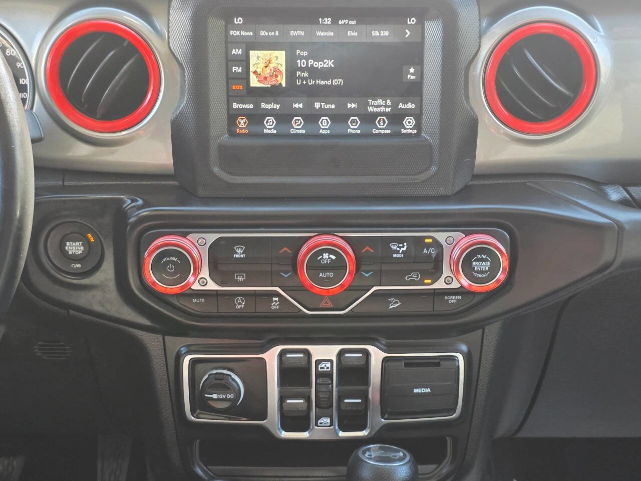 Used 2020 Jeep Wrangler Unlimited Sahara image 16