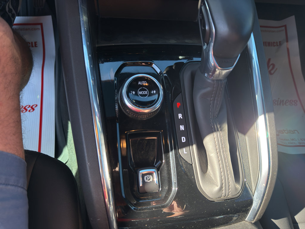 Used 2024 GMC Canyon Elevation w/ Elevation Premium Package image 16