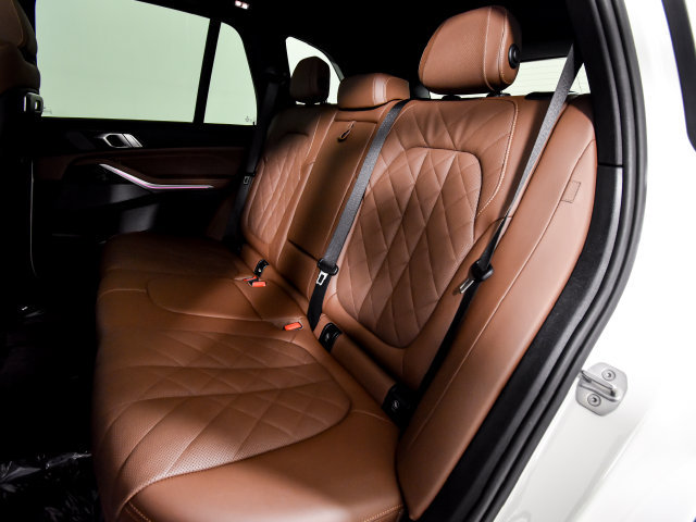 Used 2024 BMW X5 sDrive40i w/ Premium Package RWD image 41