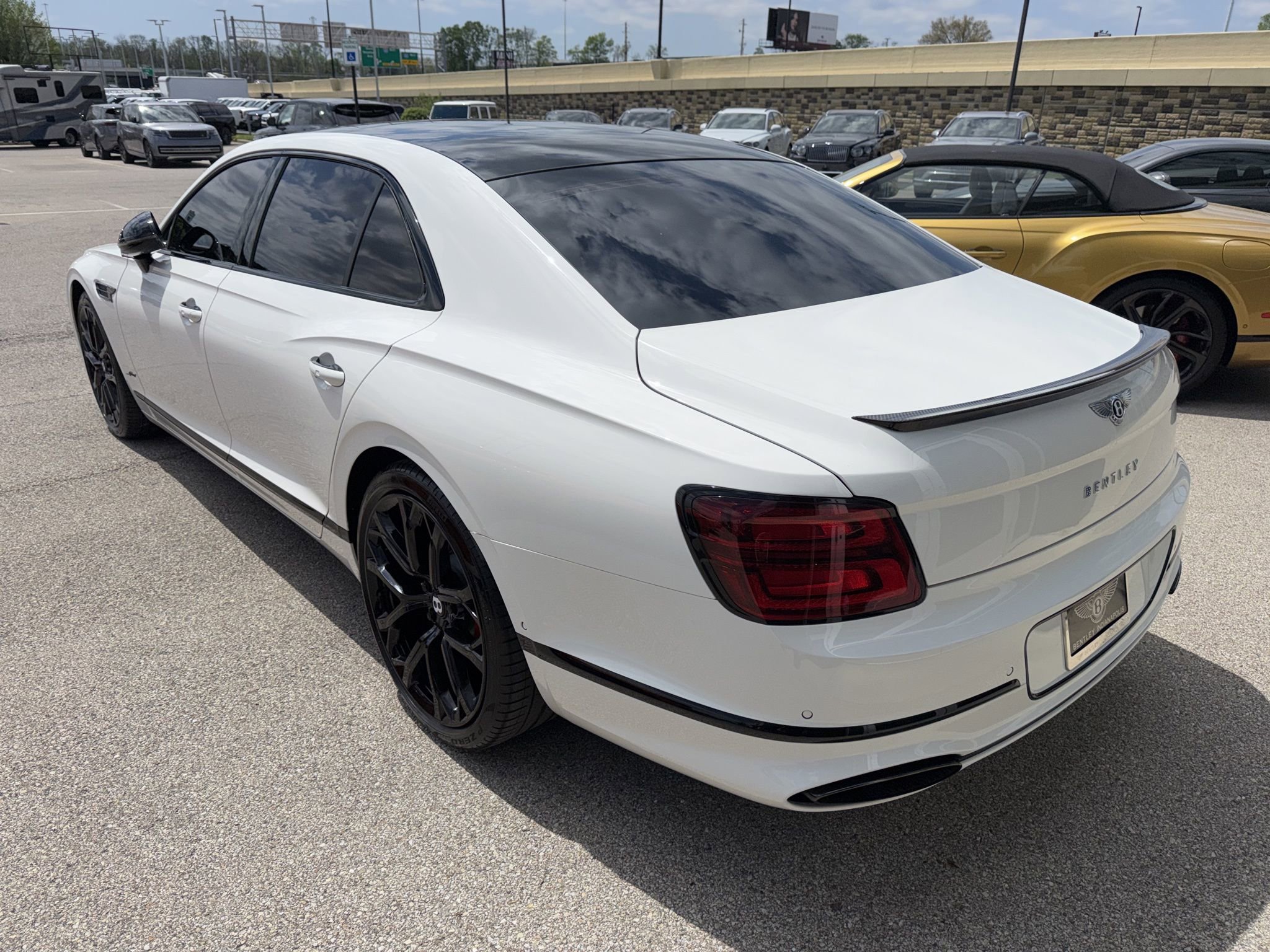 Used 2023 Bentley Flying Spur W12 AWD/4WD image 9