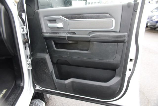 Used 2021 RAM 3500 Big Horn image 33