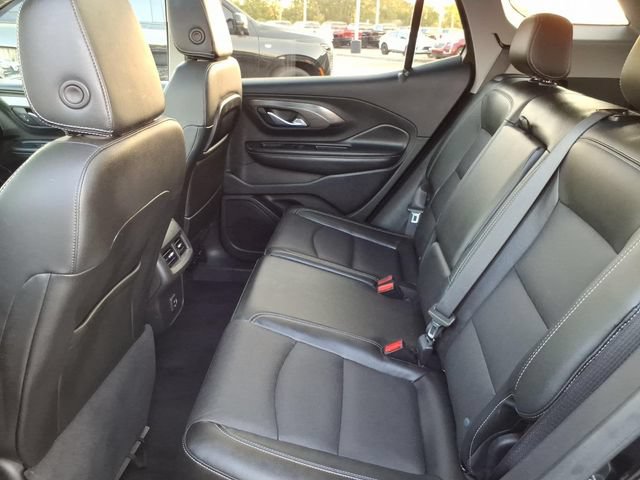 Used 2023 GMC Terrain SLT w/ Infotainment Package II AWD/4WD image 7