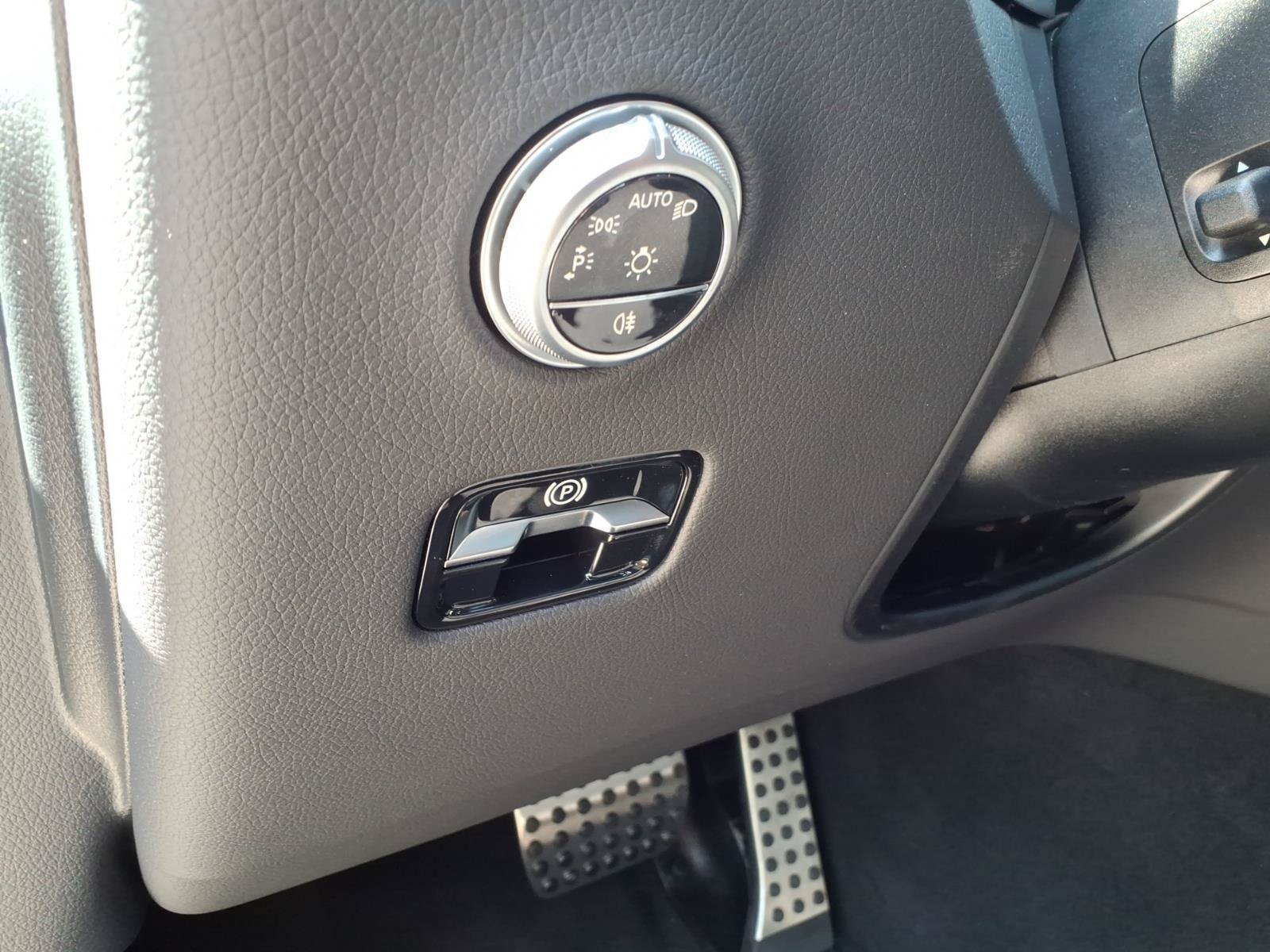 New 2026 Mercedes-Benz GLC 300 4MATIC image 27