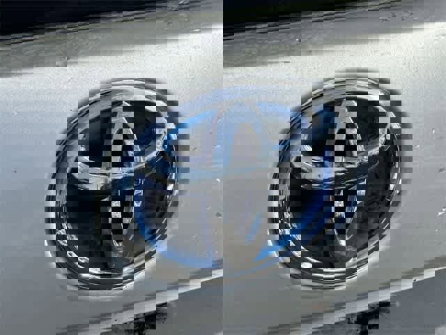 Used 2013 Toyota Prius V Five image 15