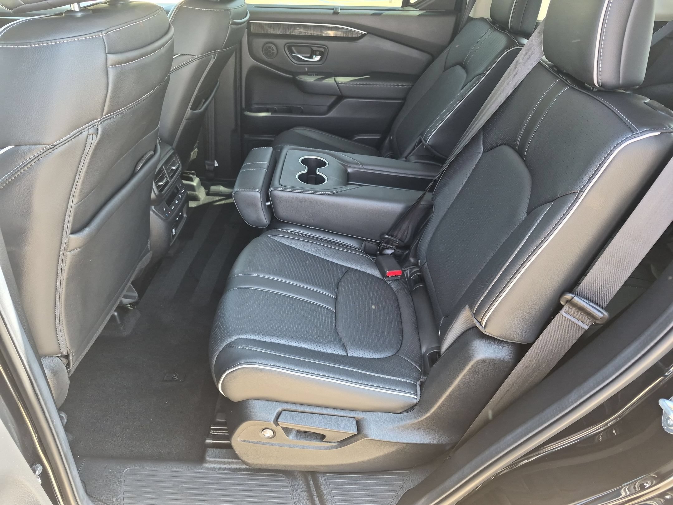 Certified 2025 Honda Pilot Elite image 25