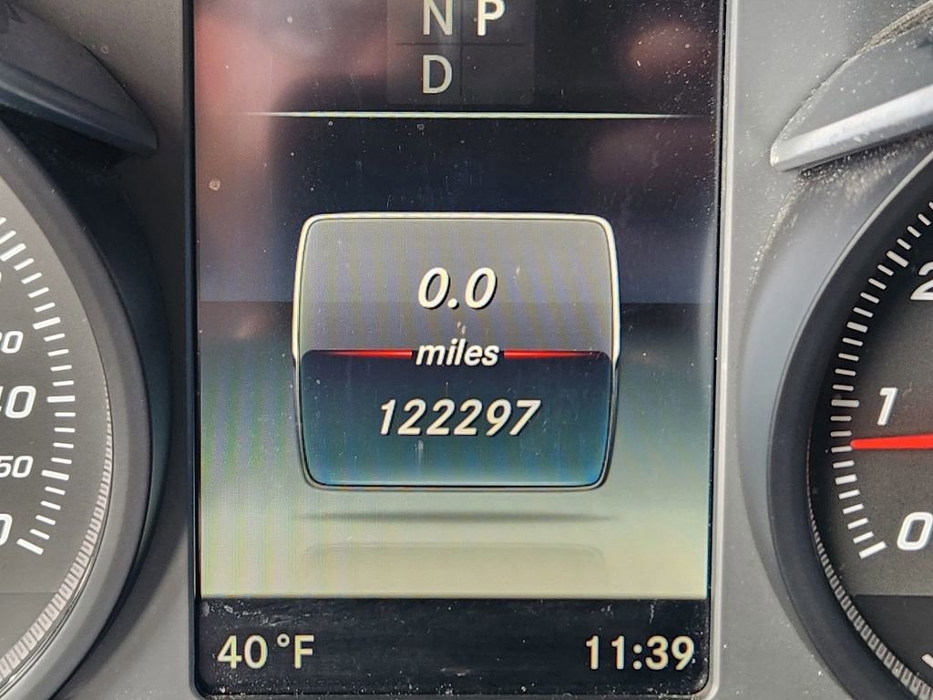 Used 2017 Mercedes-Benz GLC 300 4MATIC image 29