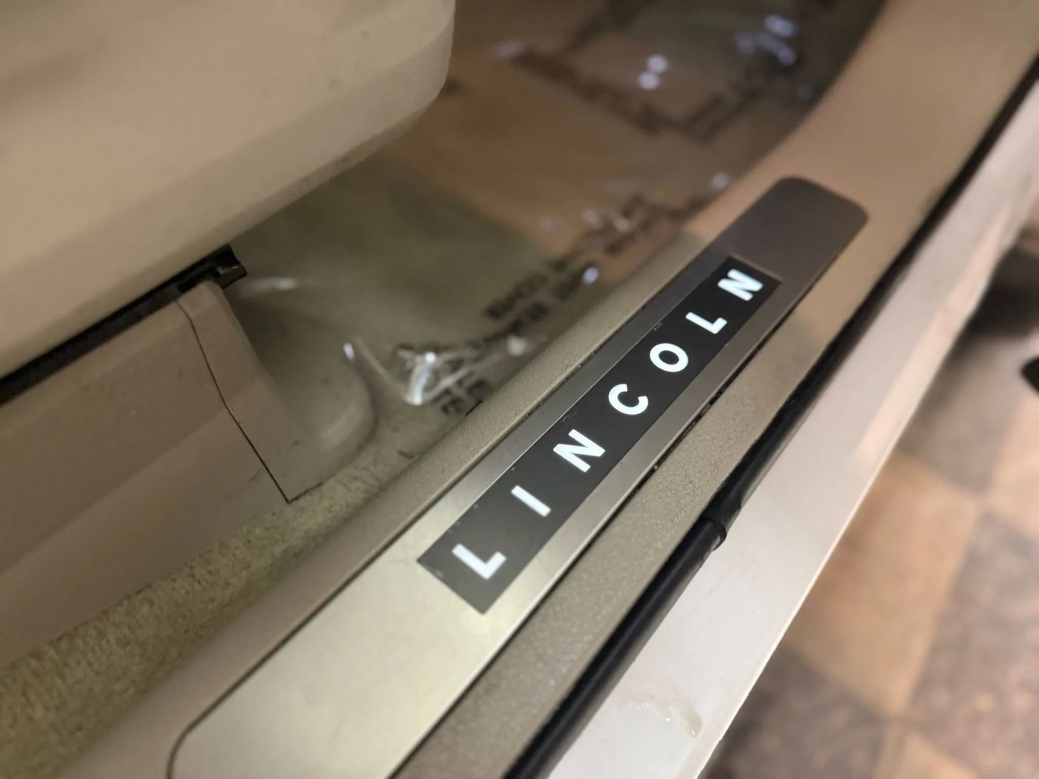 Used 2014 Lincoln MKX AWD w/ Equipment Group 102A image 20