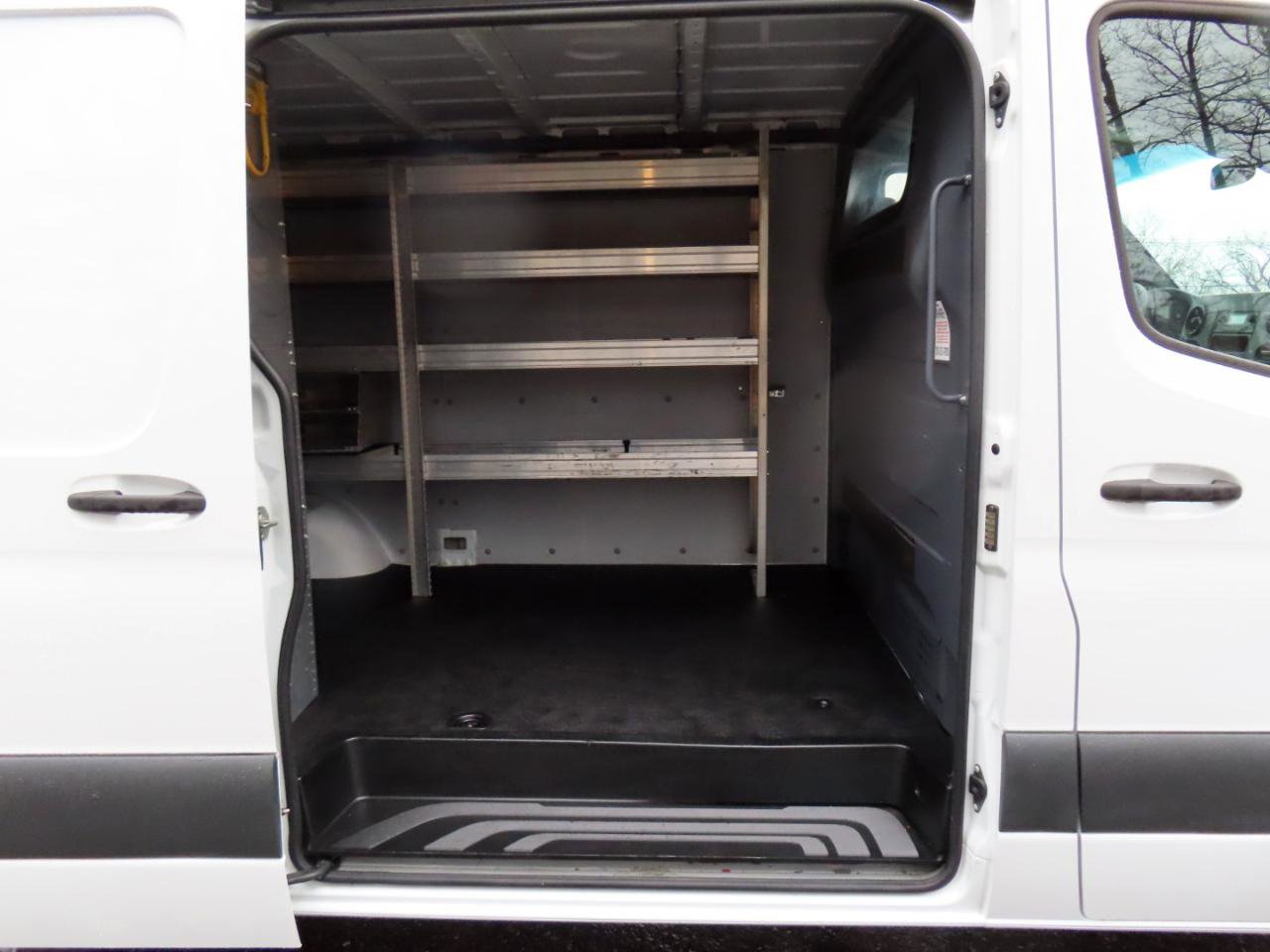 Used 2020 Mercedes-Benz Sprinter 1500 image 20