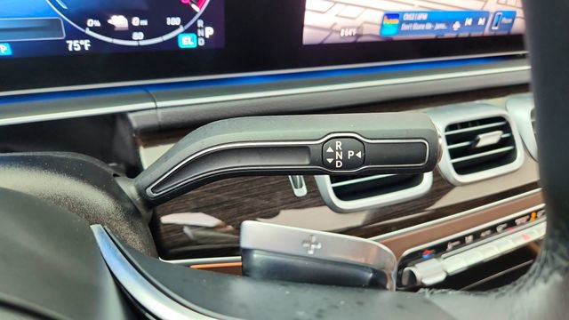 Used 2025 Mercedes-Benz GLE 450e 4MATIC image 42