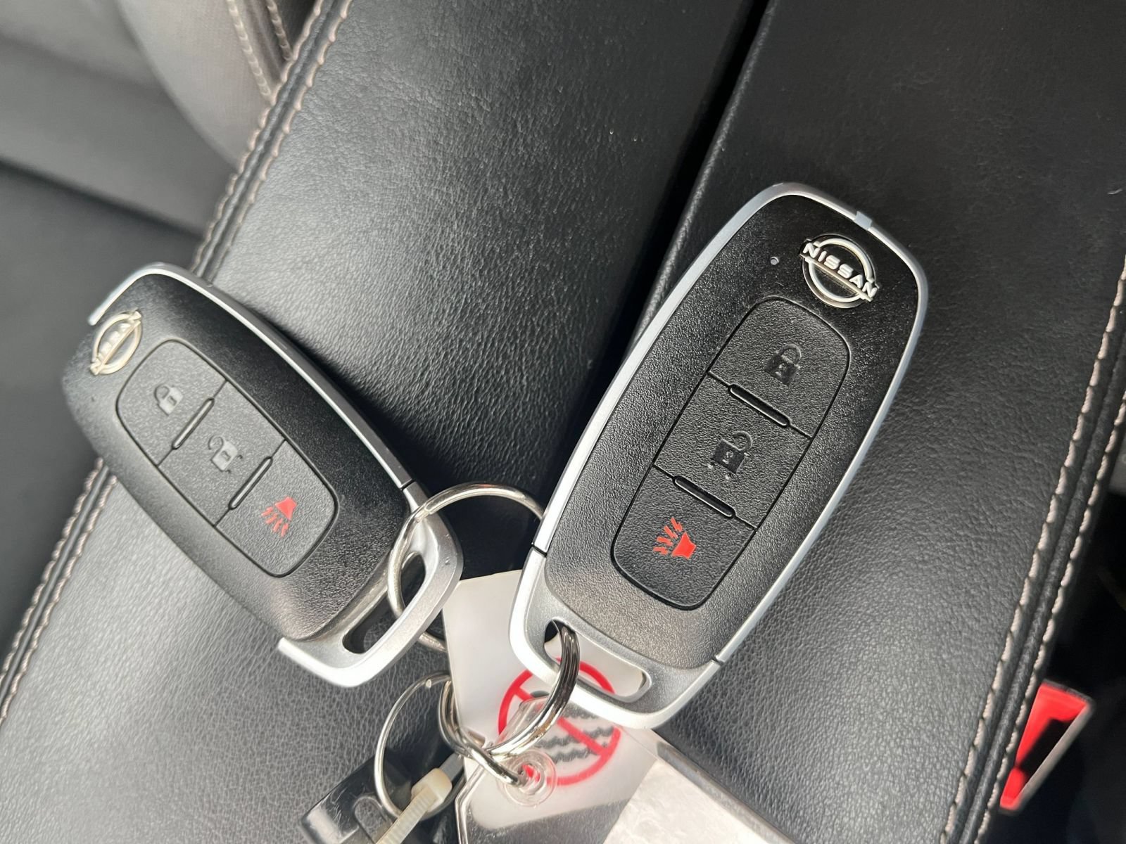 Used 2023 Nissan Rogue S FWD image 17