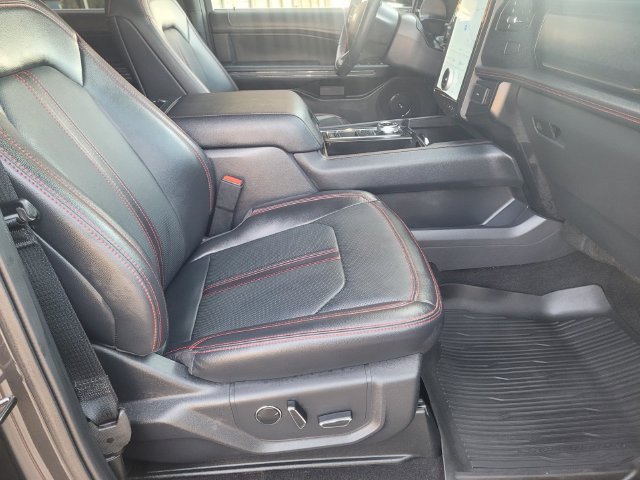 Used 2023 Ford Expedition Limited RWD image 10