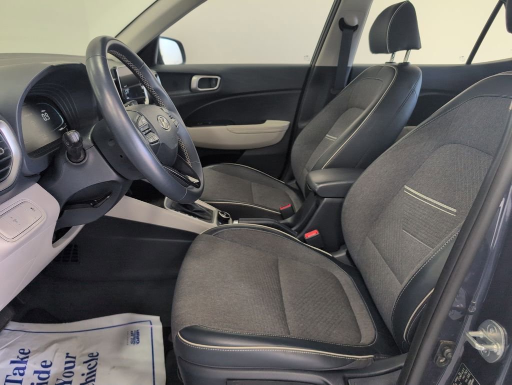 Certified 2023 Hyundai Venue Limited image 10