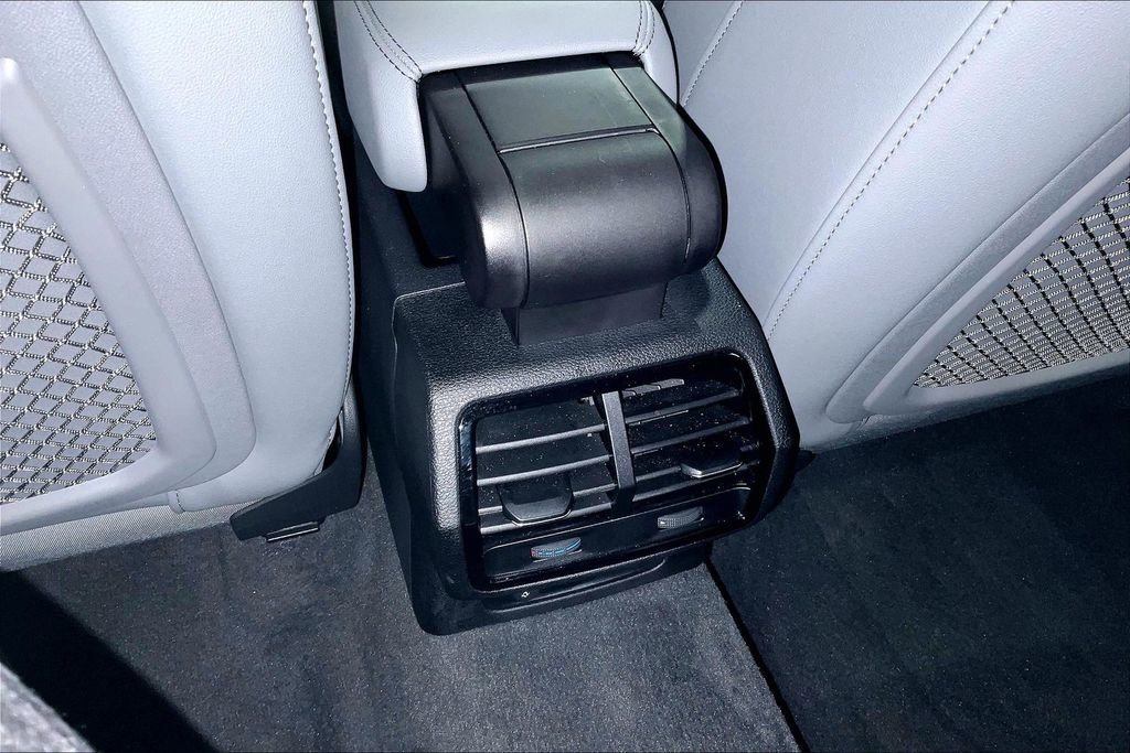 Certified 2025 Audi Q3 2.0T Premium w/ Convenience Package image 10