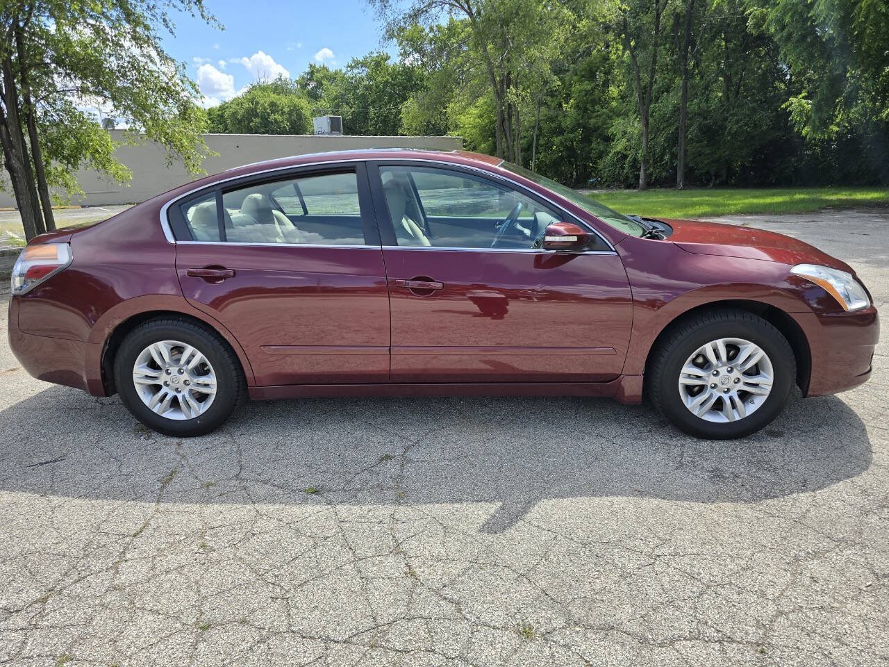 Used 2012 Nissan Altima 2.5 S w/ Convenience Pkg FWD image 4