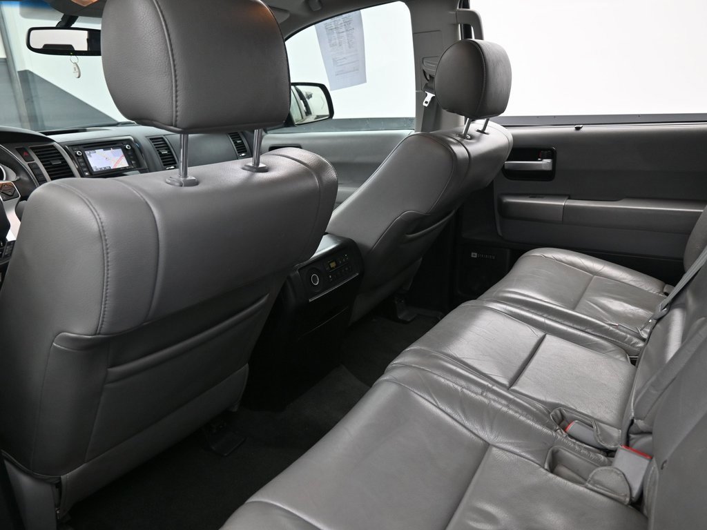 Used 2015 Toyota Sequoia Limited image 32