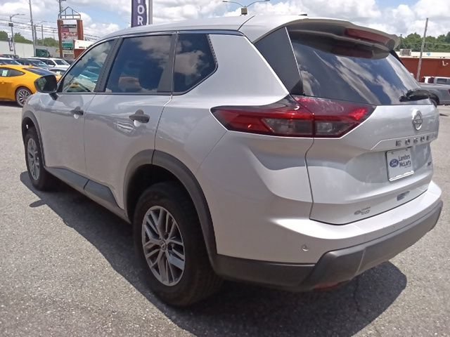 Used 2024 Nissan Rogue S AWD/4WD image 5