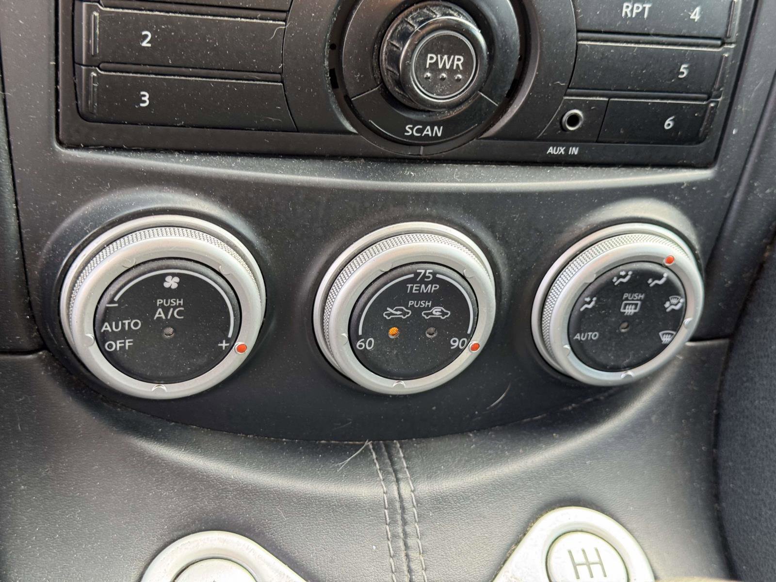 Used 2013 Nissan 370Z Touring w/ Sport Pkg image 25