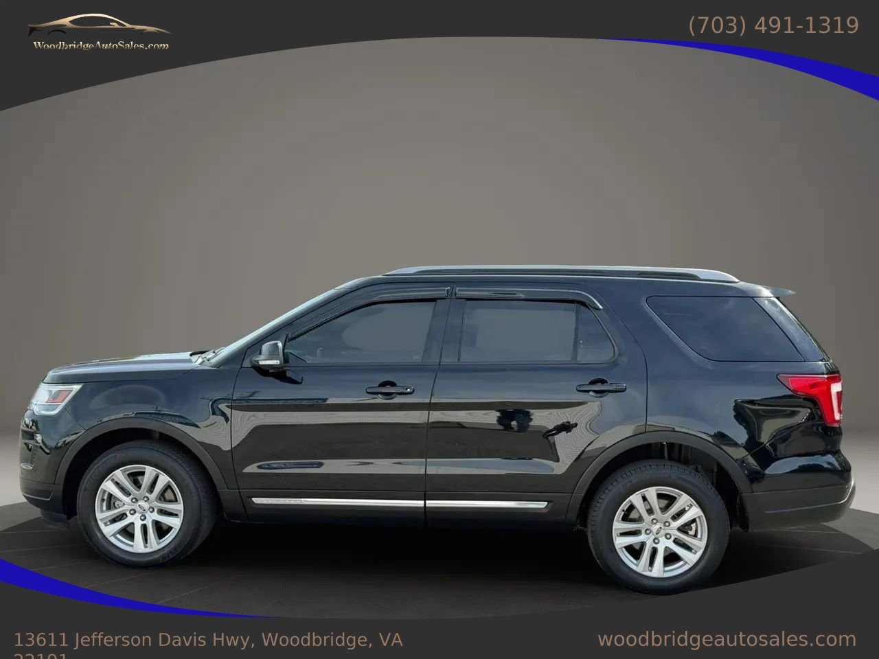 Used 2018 Ford Explorer XLT w/ Equipment Group 202A AWD/4WD image 7