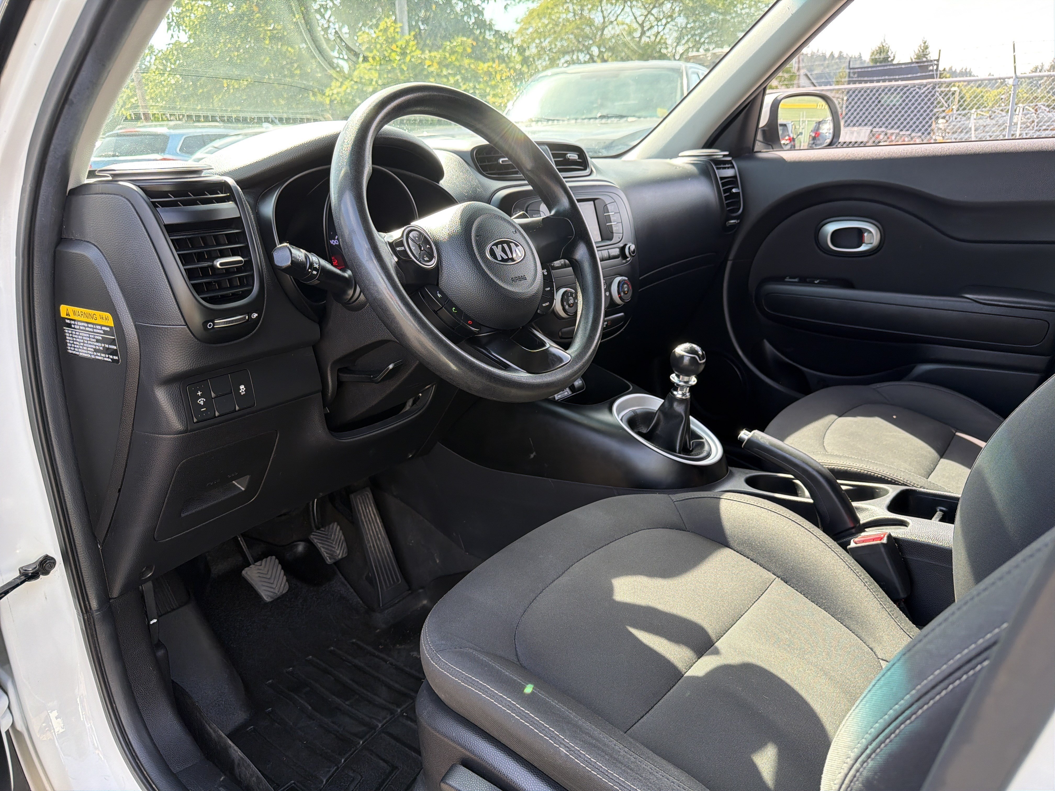 Used 2017 Kia Soul FWD image 7