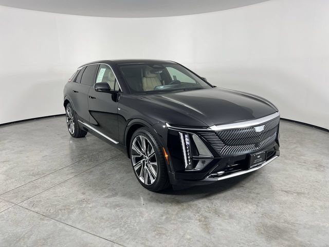 Used 2026 Cadillac Lyriq Signature Luxury w/ Nappa Leather Package AWD/4WD image 2