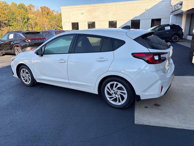 Used 2024 Subaru Impreza 2.0i AWD/4WD image 3