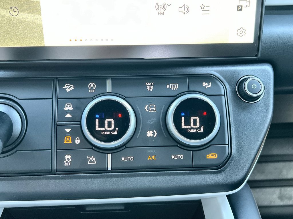 New 2026 Land Rover Defender 110 X-Dynamic SE AWD/4WD image 27