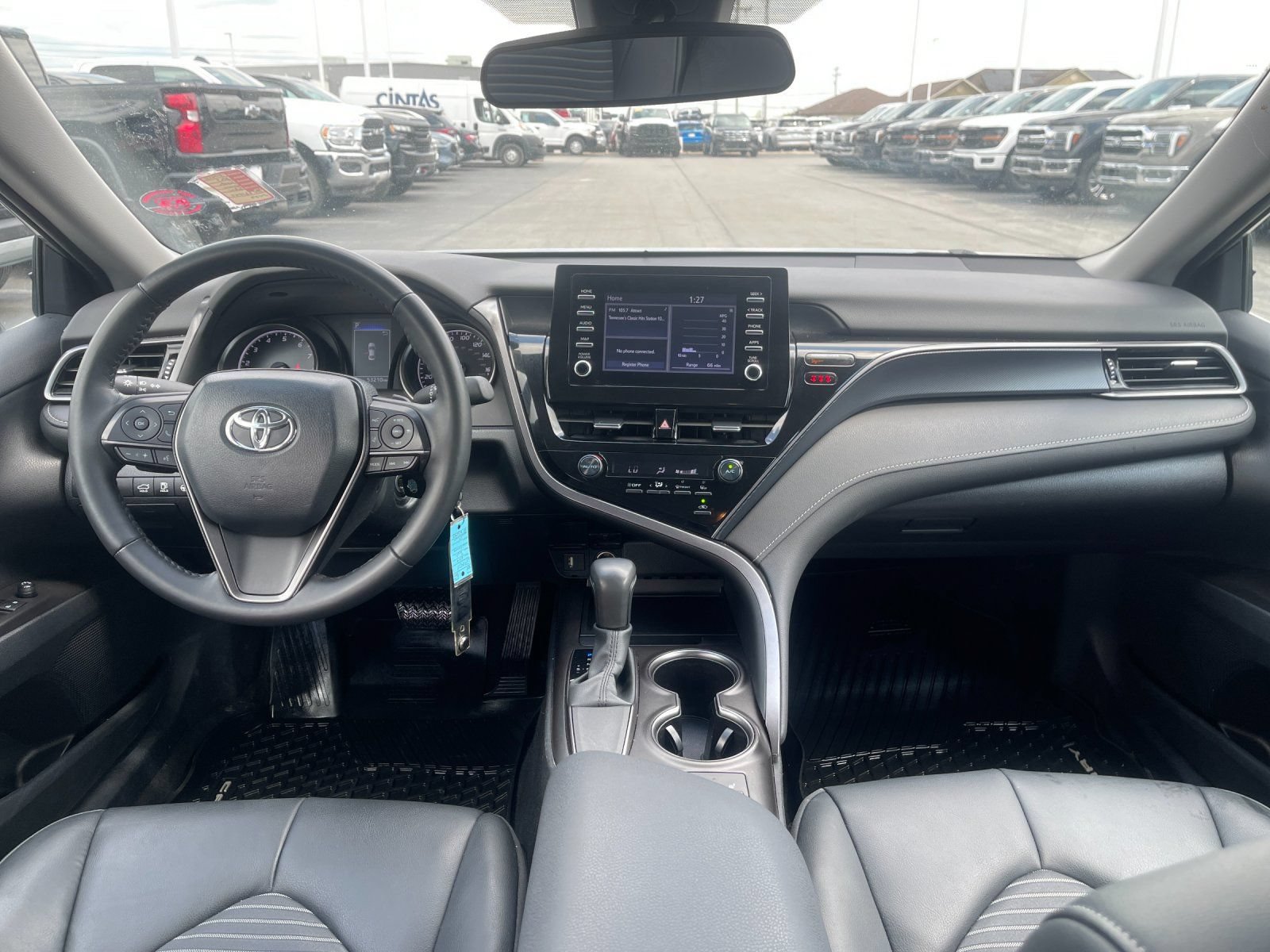 Used 2024 Toyota Camry SE FWD image 15