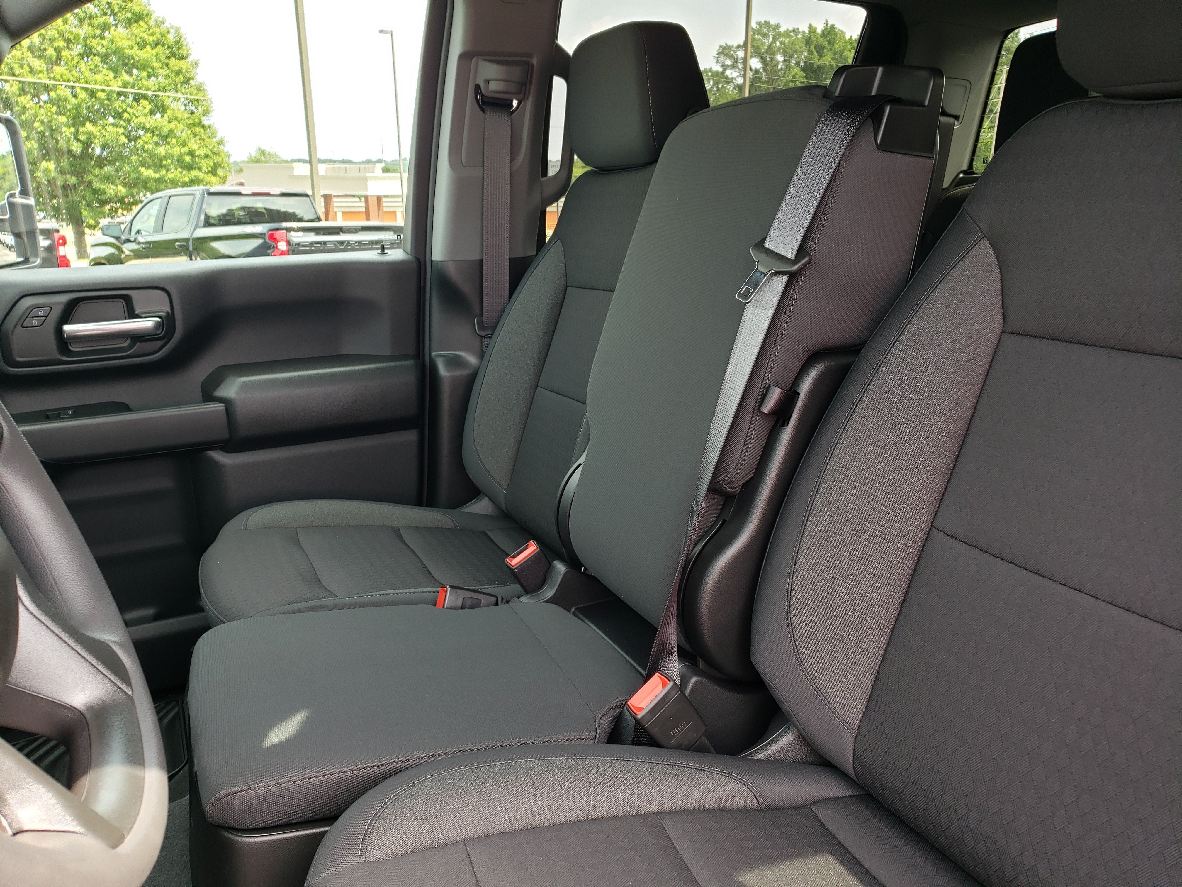New 2026 Chevrolet Silverado 2500 Custom w/ Custom Value Package AWD/4WD image 25